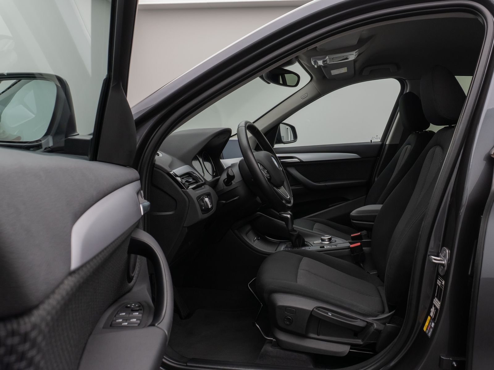 Fahrzeugabbildung BMW X1 xD25e DAB PDC Navi Lordos Geschwindigkeitsre