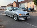 BMW 330D Touring E46 2000 Rechtslenker - BMW 330: E46 330d