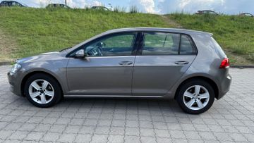 Volkswagen Golf - 10