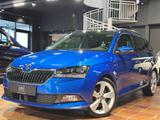 Skoda FABIA COMBI CLEVER BEST OF PANO ACC LED AHK KESS - Skoda Fabia mit Benzin-Antrieb: Schiebedach