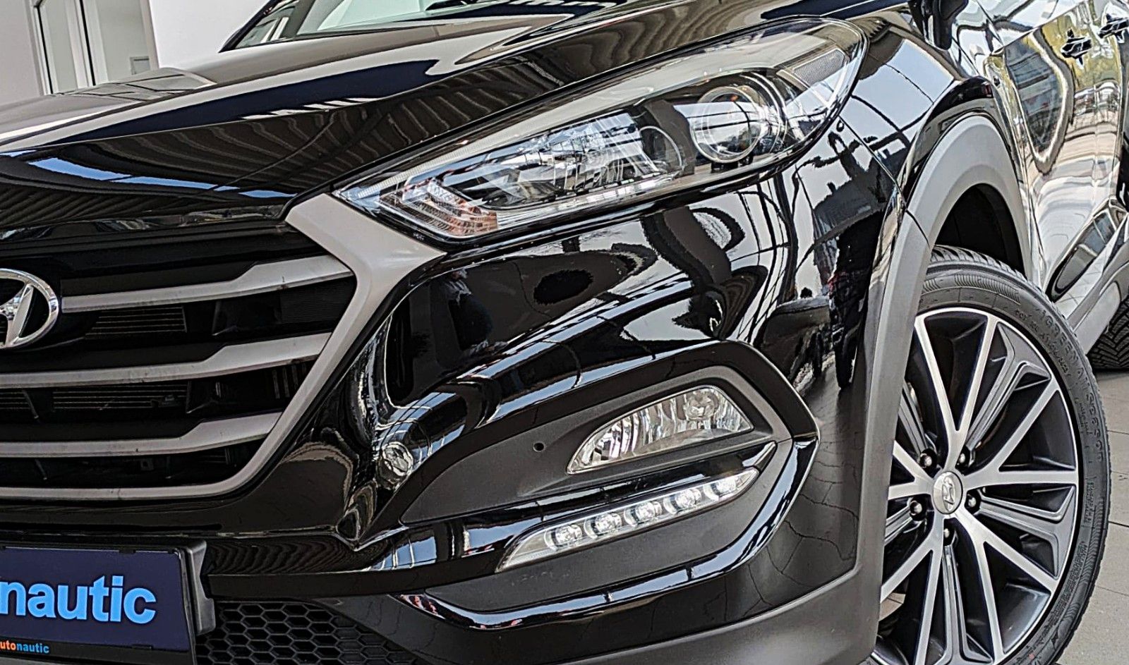 Fahrzeugabbildung Hyundai TUCSON 1.6i DTC PASSION SITZHZ ANDROID NAVI CAM