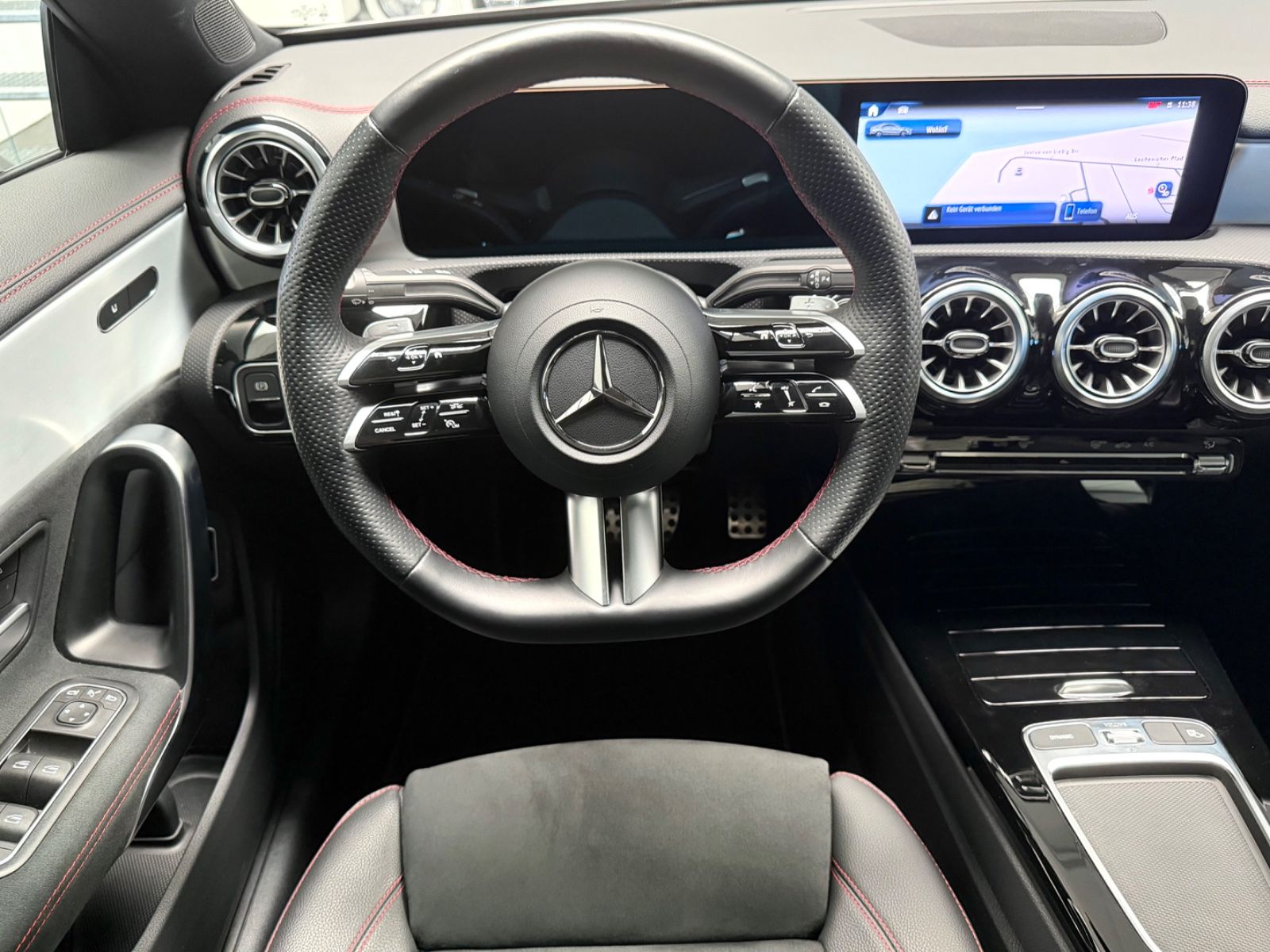 Mercedes-Benz CLA 220 4Matic AMG Line Edition 360° Pano ACC foto 14