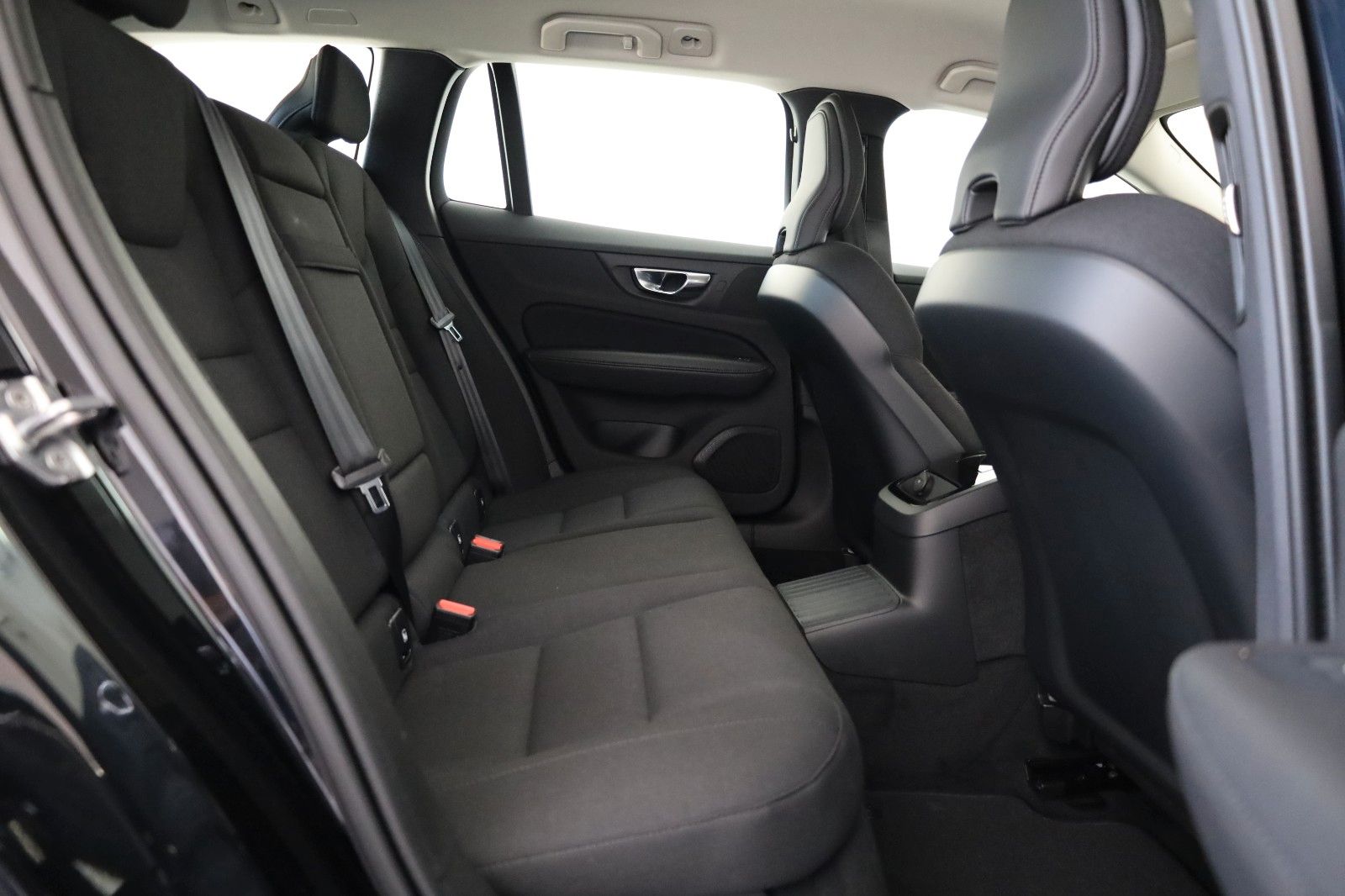 Fahrzeugabbildung Volvo V60 Kombi T6 Recharge Inscription Navi,LED,Apple