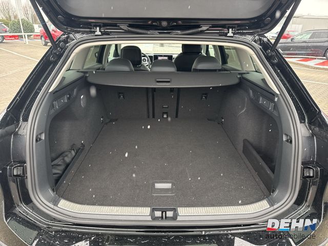 Volkswagen Passat Variant 1.5 eTSI DSG Business Winterpaket