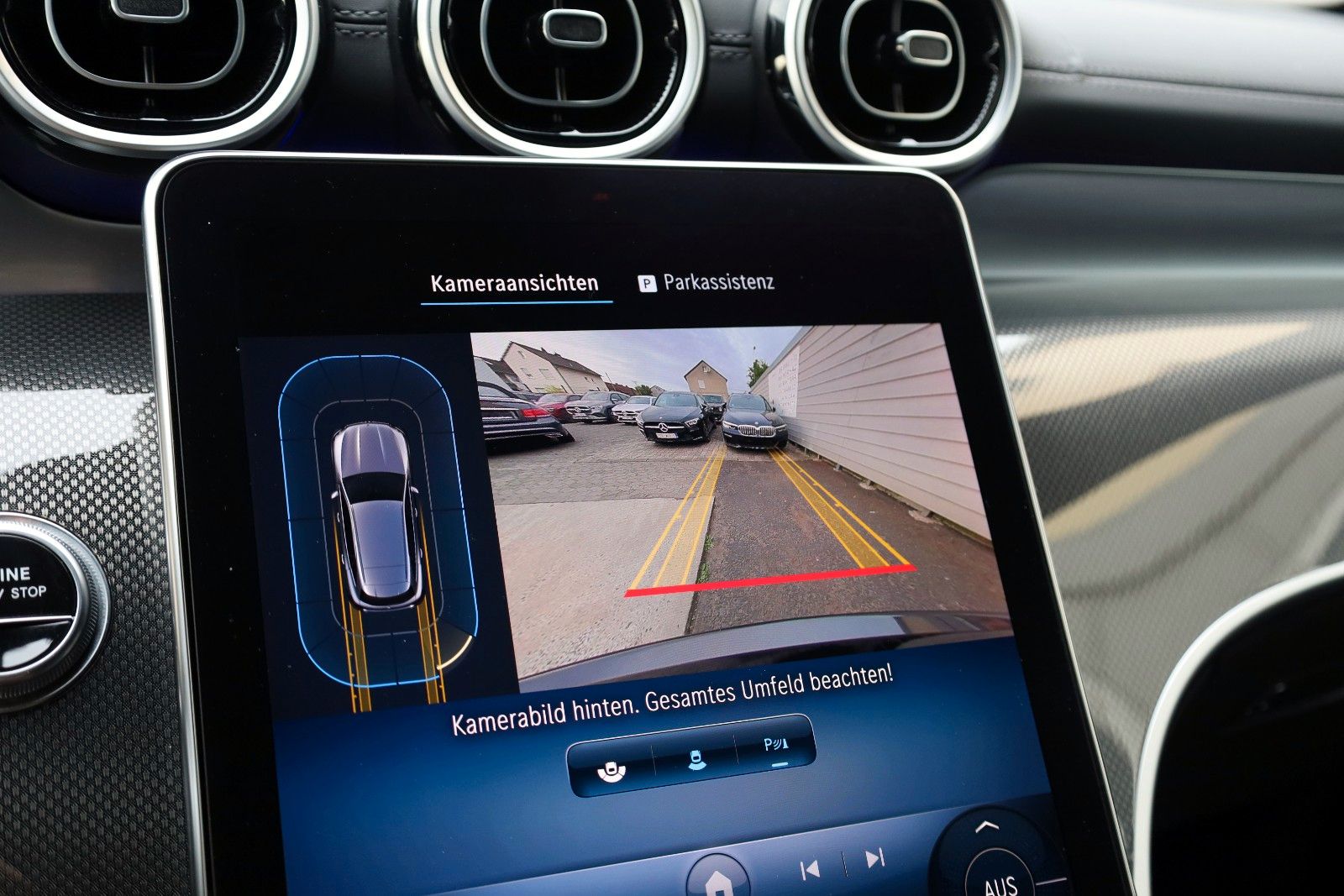 Fahrzeugabbildung Mercedes-Benz GLC 300 e 4M,AMG-line,Navi,LED,SH,Kamera,ACC +WR