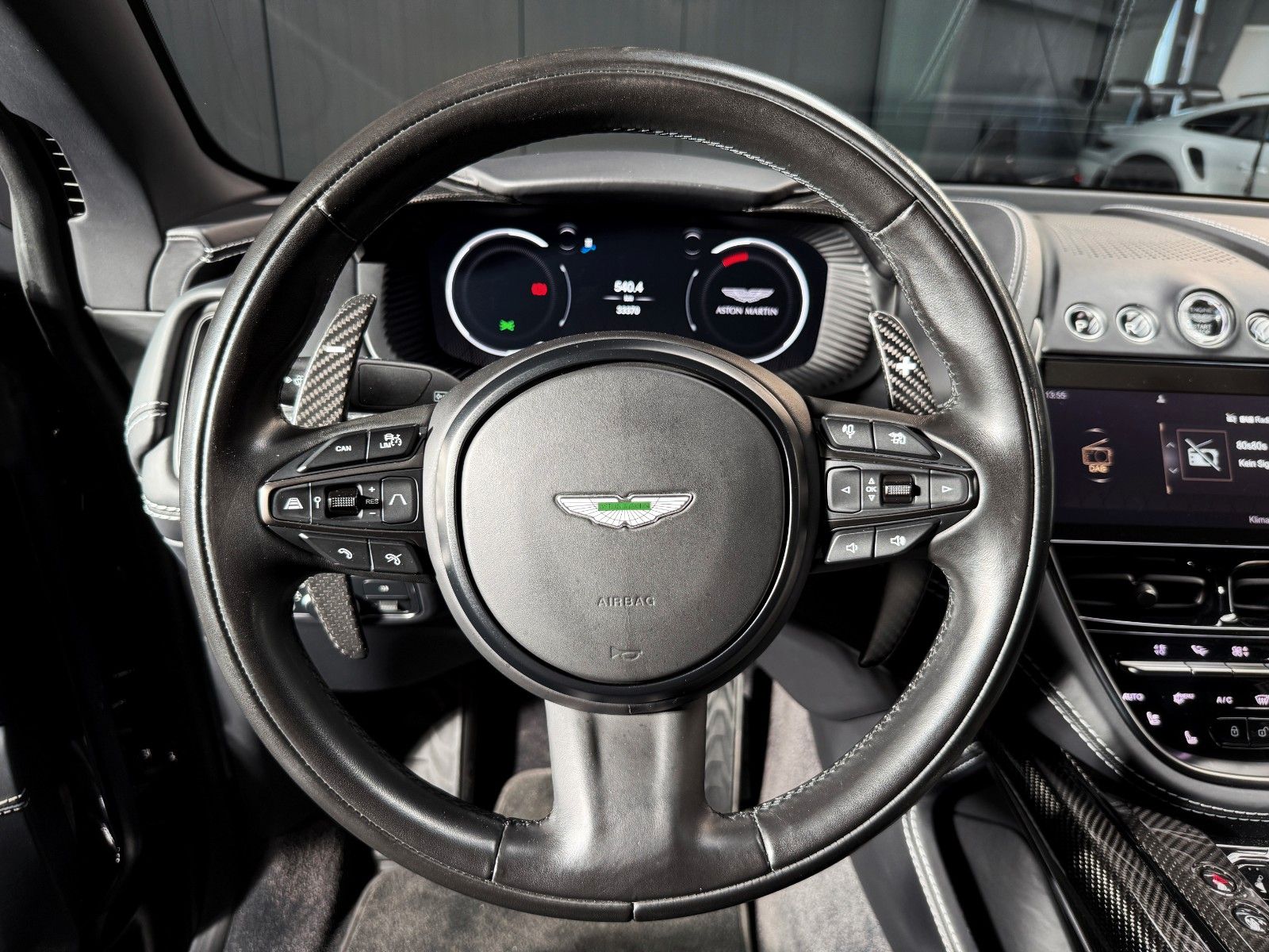 Fahrzeugabbildung Aston Martin DBX 4.0 V8 DBX707 + 2.Hand + Top Geplfegt