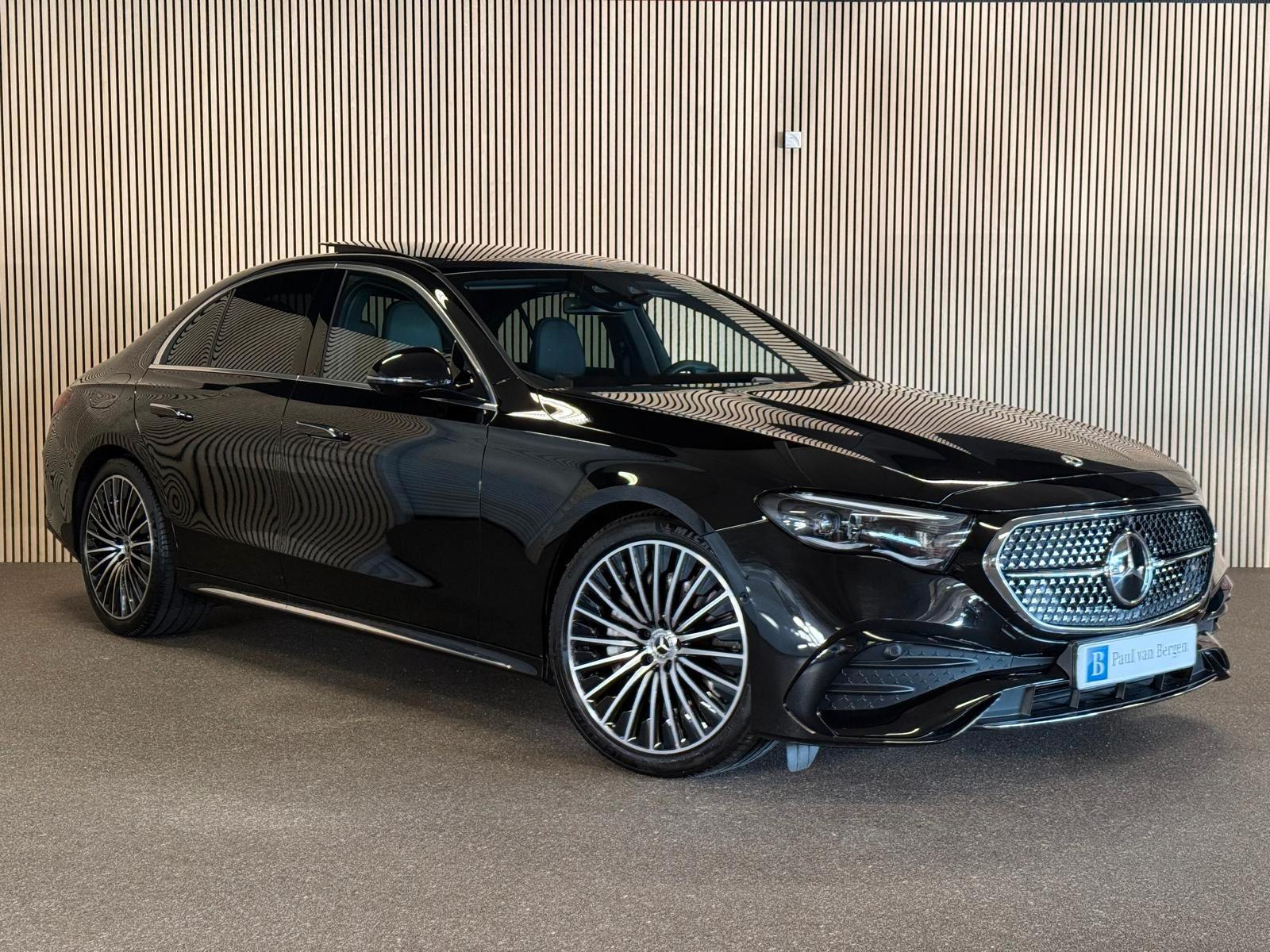 Mercedes-Benz E 220D AMG-PANORAMA-MEMORY-ACC-VOLLL