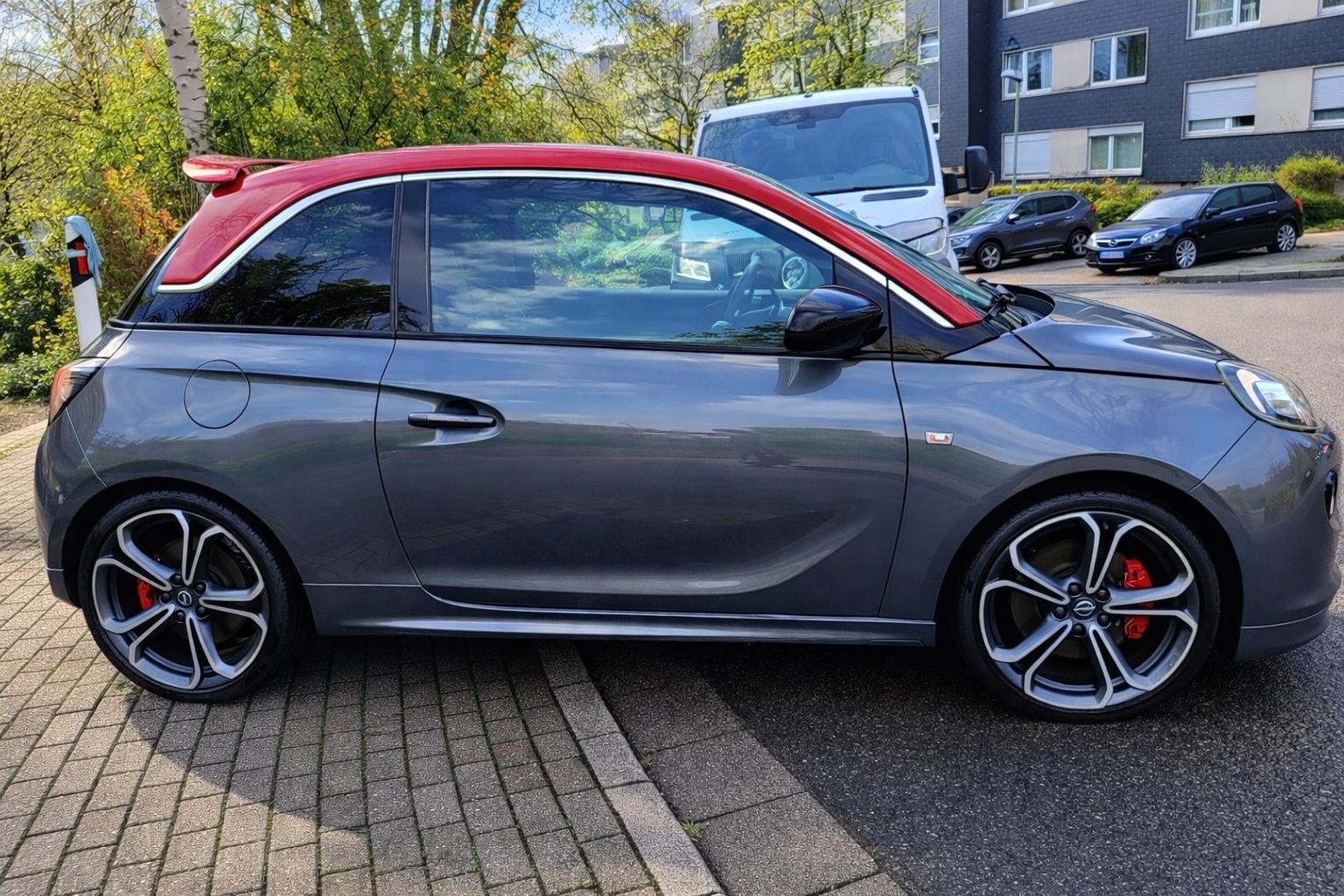 Opel Adam S