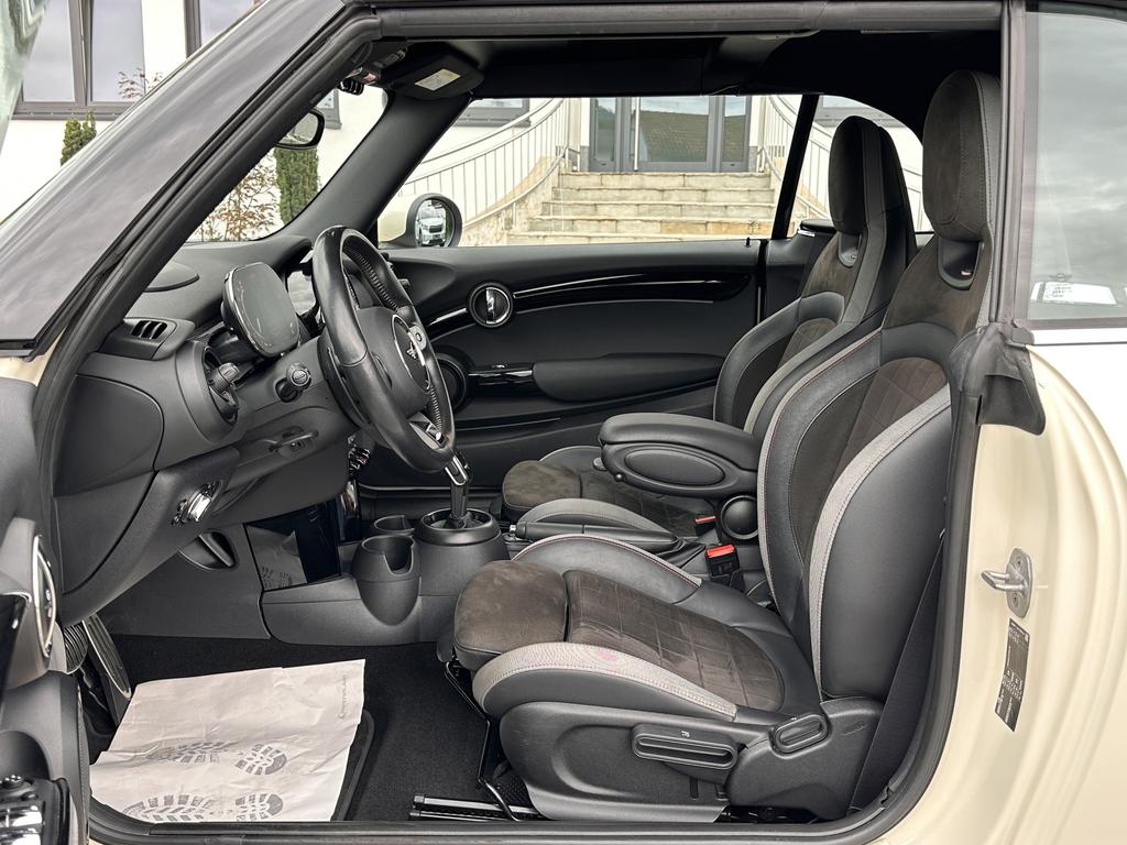 MINI John Cooper Works Cabrio