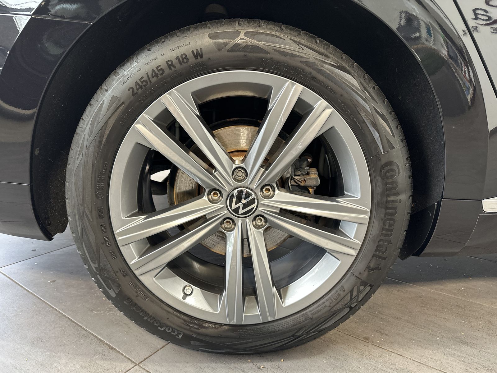 Fahrzeugabbildung Volkswagen Arteon SB 2.0 TSI DSG R-Line NAV+MATRIX+KAM+ACC