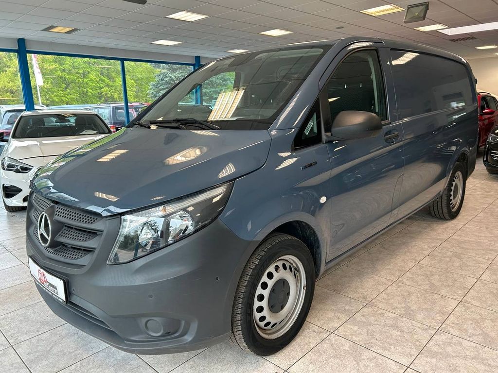 Image of Mercedes-Benz Vito