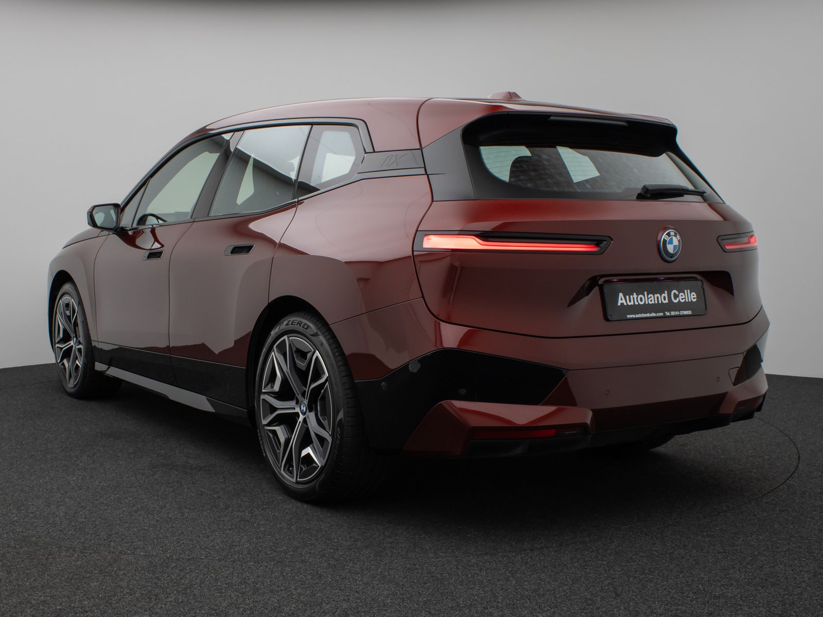 Fahrzeugabbildung BMW iX xD40 360° DAB H/K ACC Komfort Sport 22Zoll