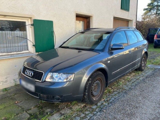 Audi A4 Avant 2.0 B6 8E BJ2004 Reparaturen...