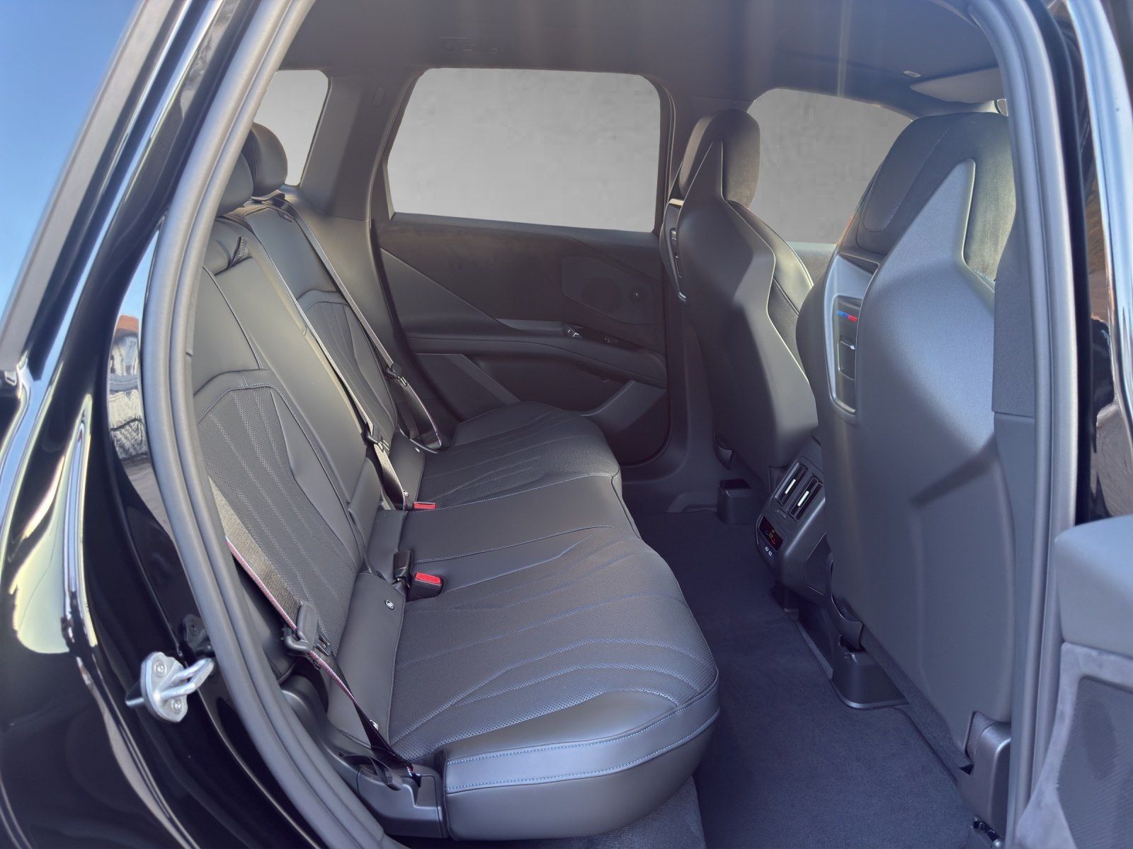 BMW iX3 - Bild 13