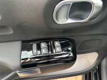 Citroën C3 Elle Online Edition PT 110 Navi+RFK+Carplay+L