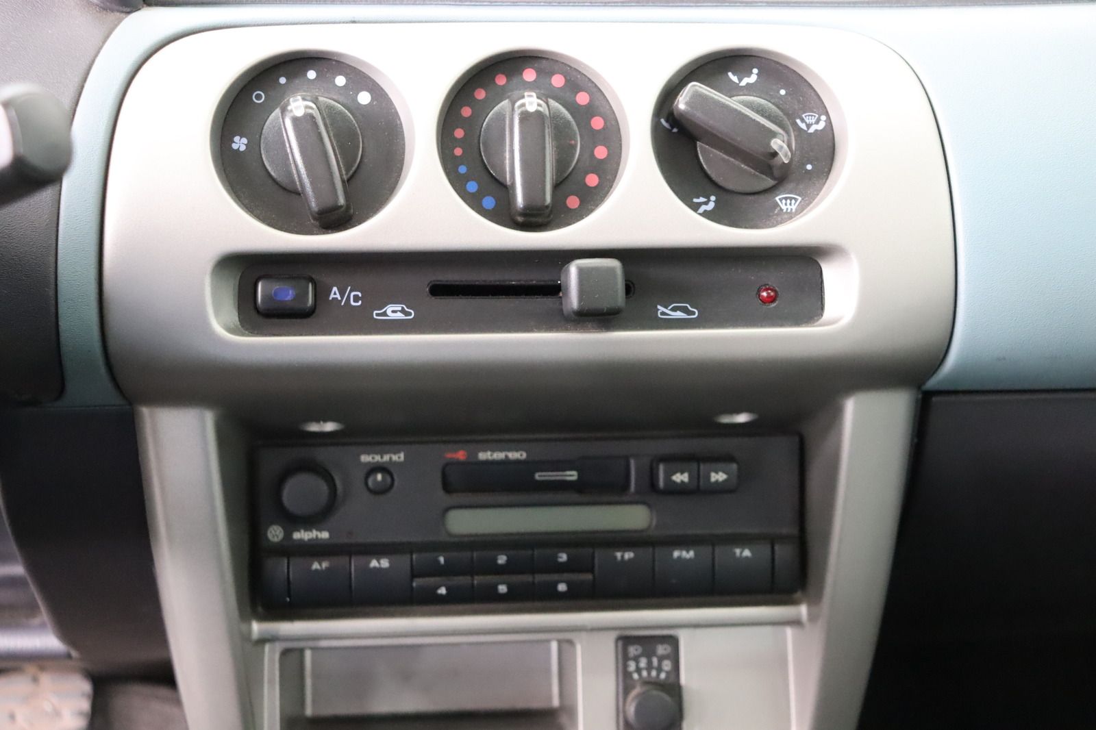 Fahrzeugabbildung Nissan Micra 1.0 * Klima
