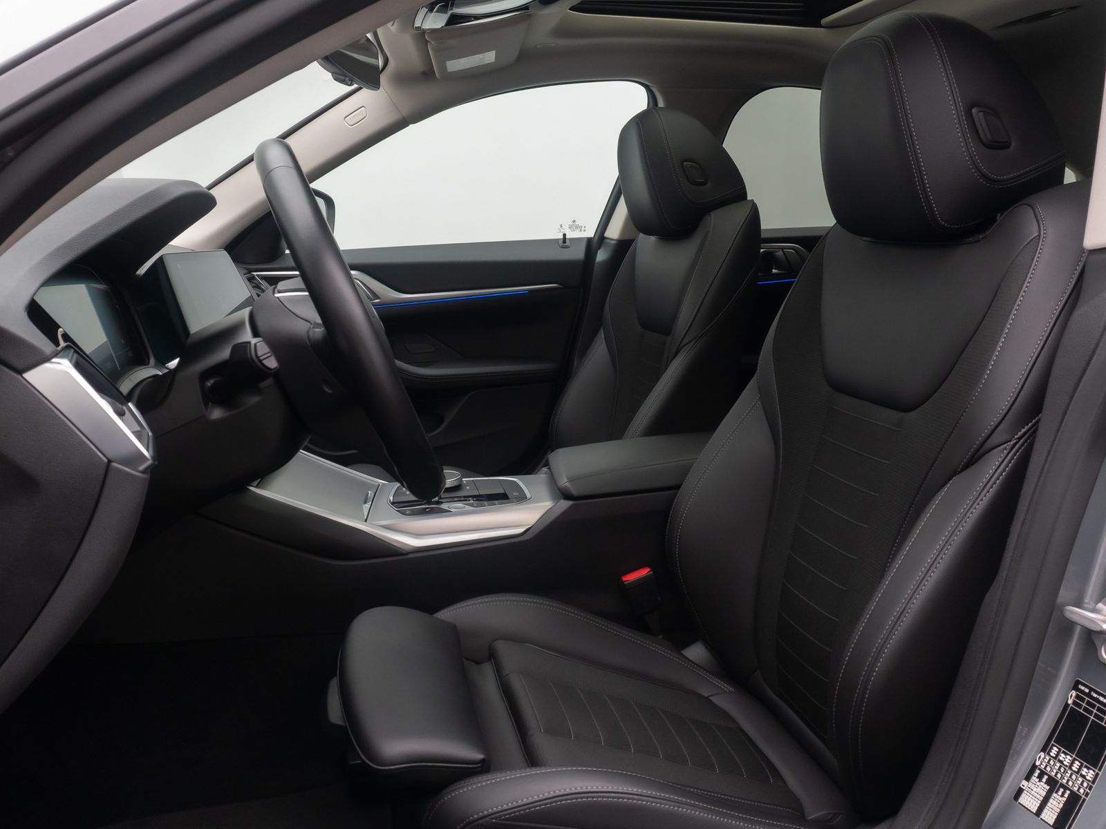 Fahrzeugabbildung BMW 420 Gran Coup&eacute; Alarm DAB Kamera Glasdach Sport
