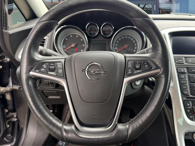 Opel Astra GTC J 2.0 CDTI °Bi-Xenon°SHZ°PDC°AAC°