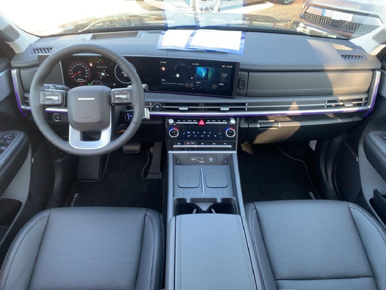 Fahrzeugabbildung Hyundai Santa Fe 1.6 T-GDI Hybrid 158 kW 4WD  INTRO