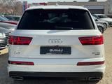 Audi Q7 50 TDI quattro 3xS-LINE| AHK| Luftfahrwerk| - Audi: Luftfahrwerk