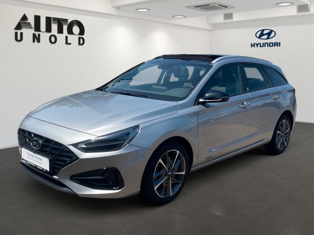 Hyundai i30 cw 1,5 DCT Edition 30+, Pano