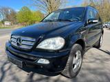 Mercedes-Benz ML 270 CDI TÜV AU 11-2026 - schwarze Mercedes-Benz ML 270