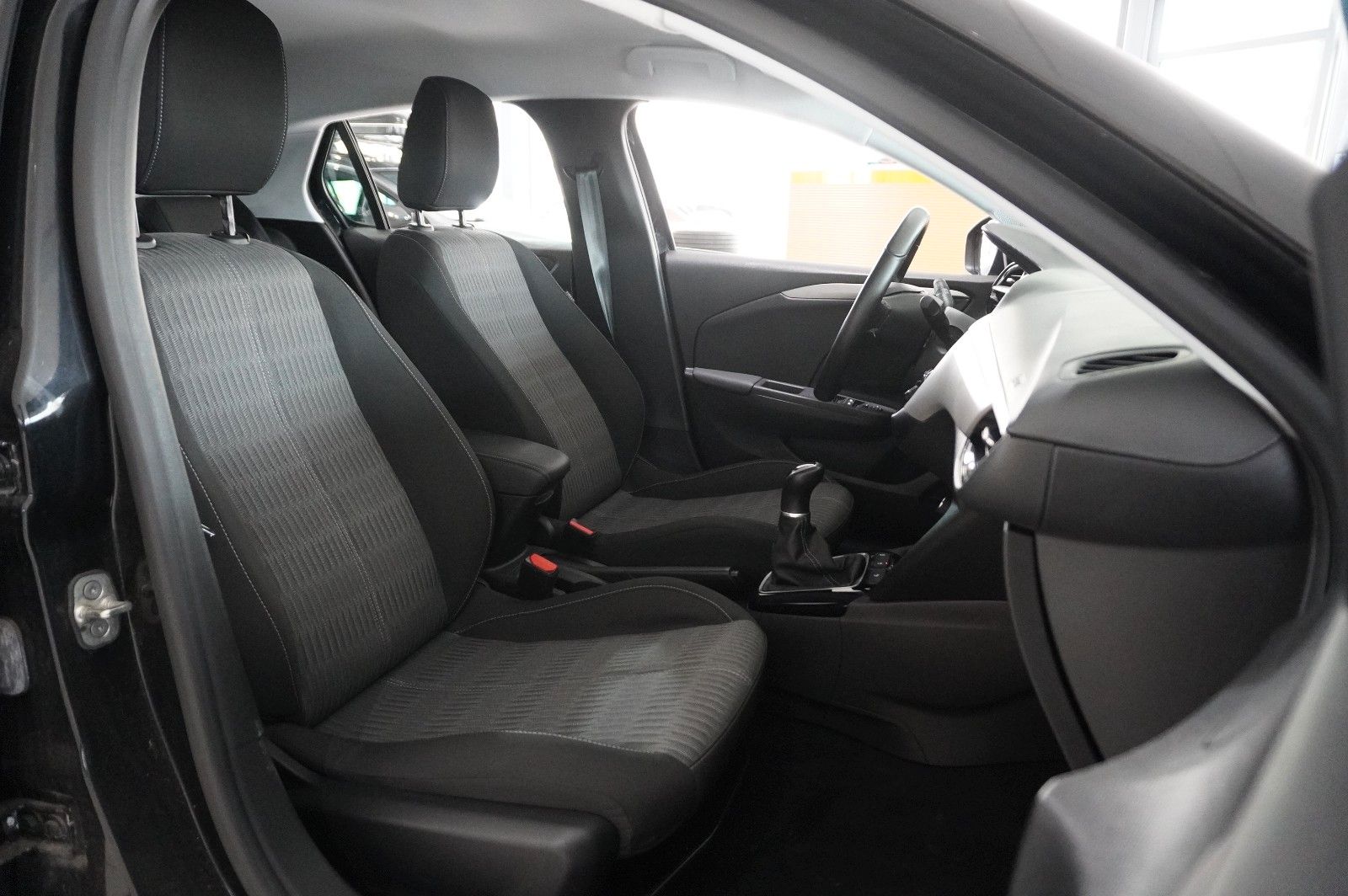 Fahrzeugabbildung Opel Corsa F 1.2 EDITION NAVI/KAMERA/SPORT/LHZ/DAB+