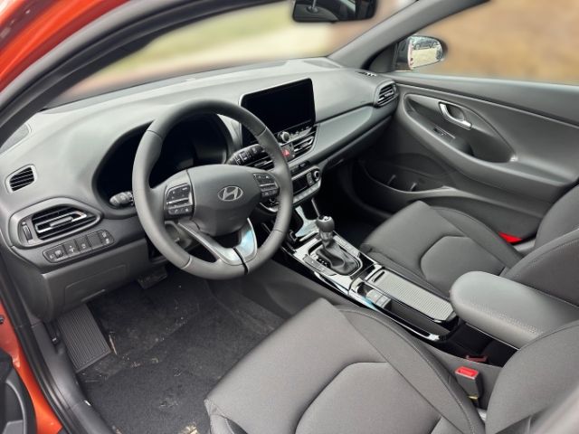 Fahrzeugabbildung Hyundai i30 Advantage 1.0 T-GDI EU6e Navi Digitales Cock