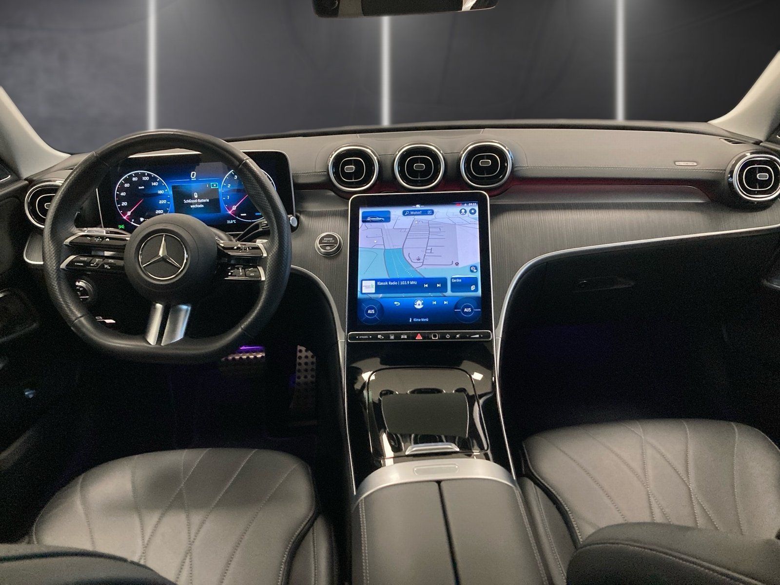 Fahrzeugabbildung Mercedes-Benz C 300 T AMG*Distronic*AHK*360*Burmester*Panorama