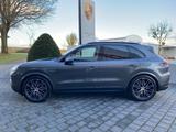Porsche Cayenne E-Hybrid |Luftfederung |HD-Matrix-LED - Porsche Gebrauchtwagen in Köln