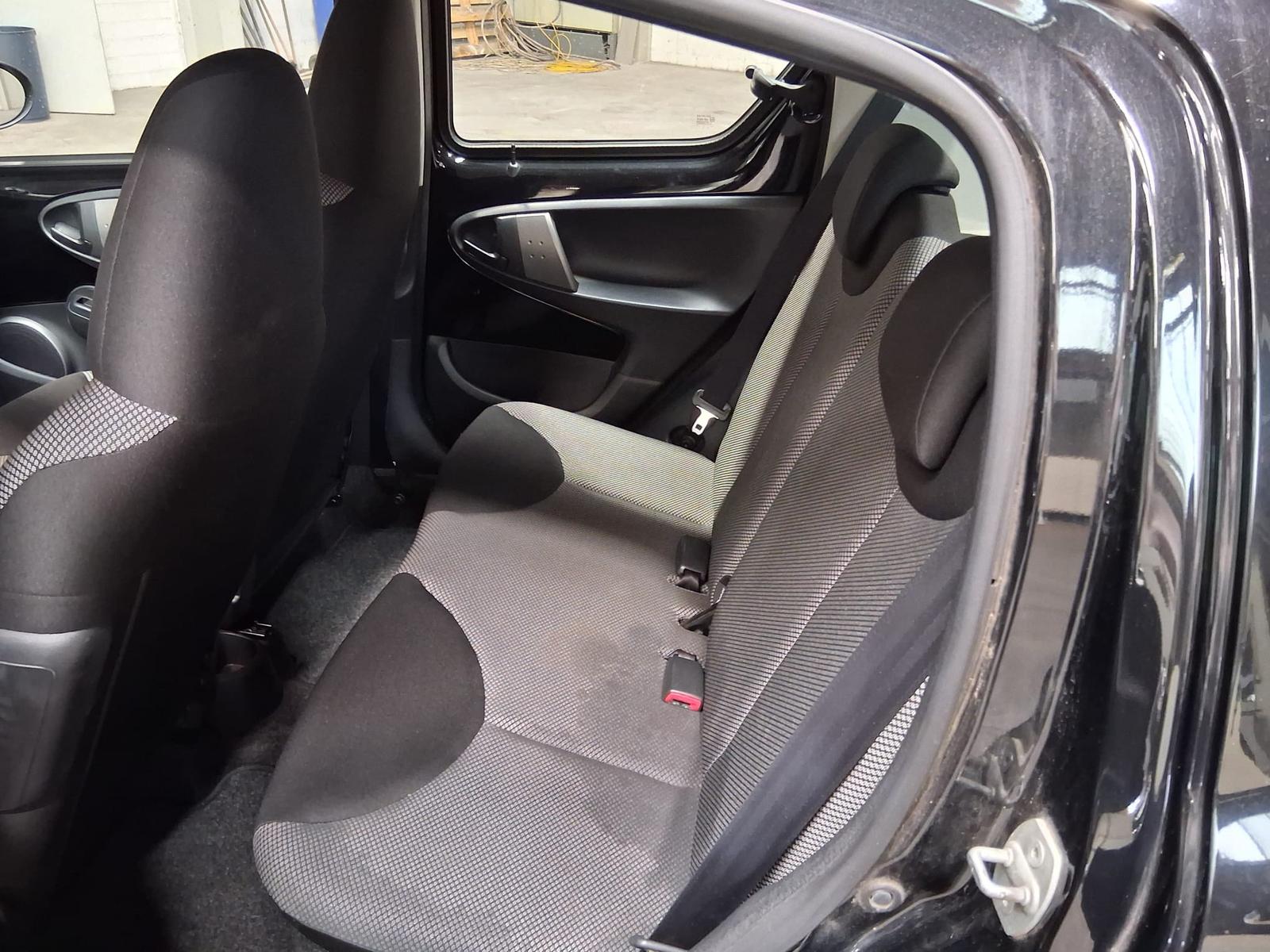 Toyota Aygo Cool Go Klima Navi Kupplung Neu!