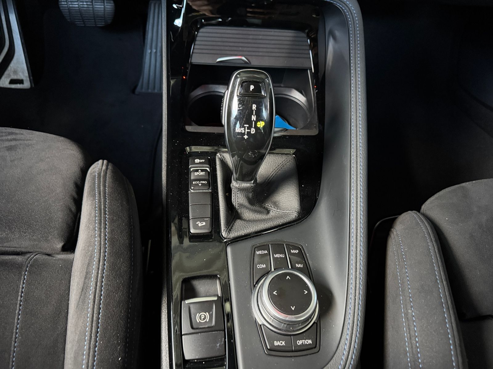 Fahrzeugabbildung BMW X2 xDrive M35 i  LED NAVI HEAD-UP