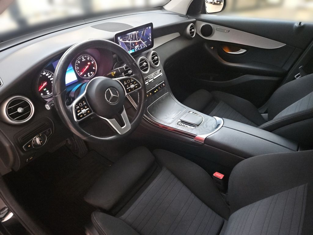 Fahrzeugabbildung Mercedes-Benz GLC 200 d 4M Pano MBUX LED