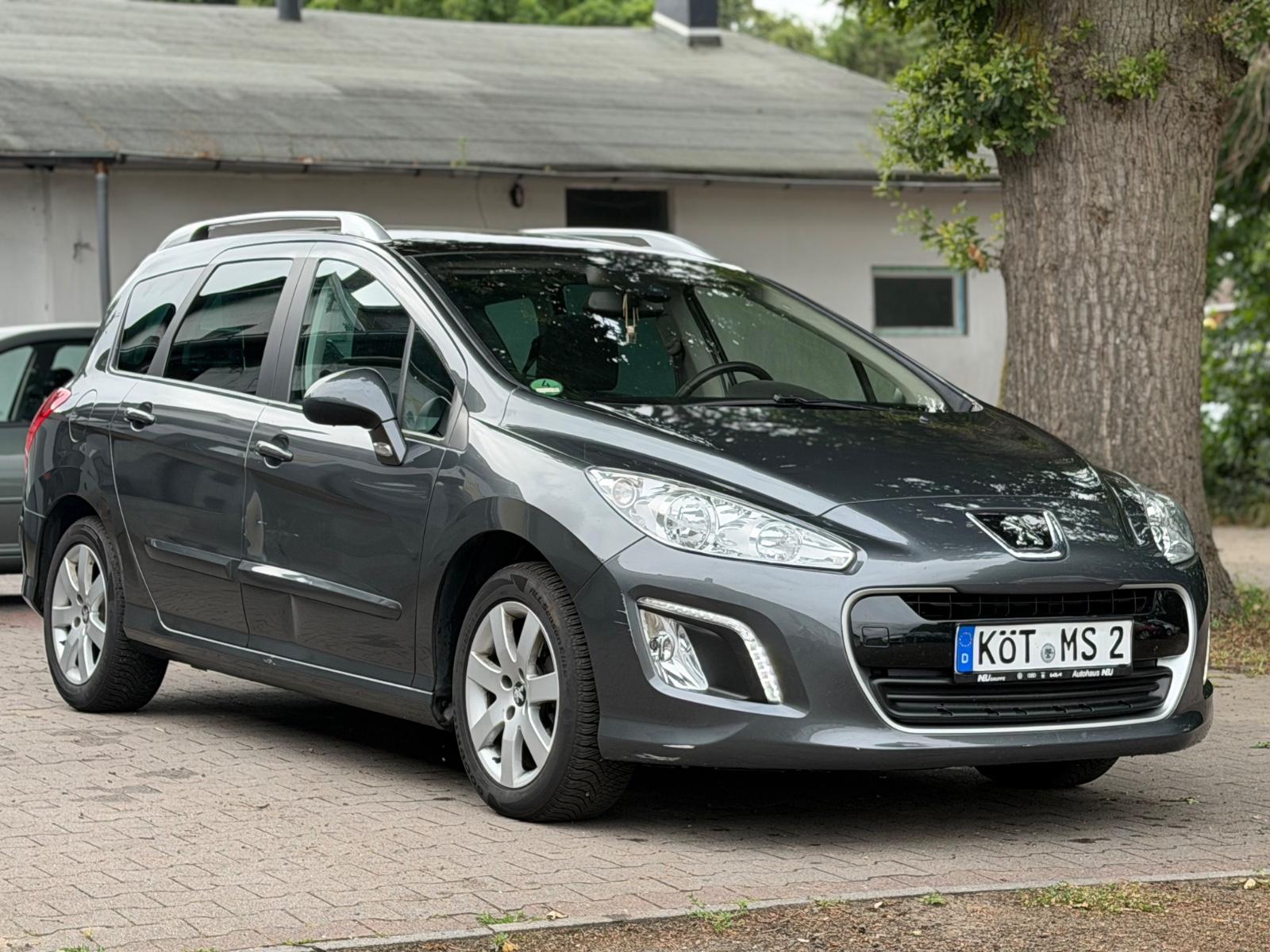 Peugeot 308 2012 — photo 5