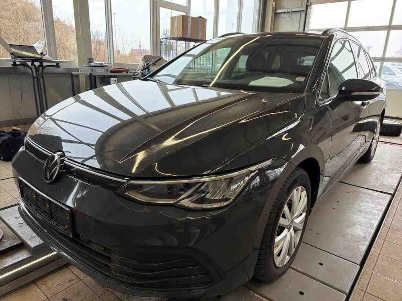 Volkswagen Golf8 2.0 TDI DSG LED NAVI VIRTUAL ACC