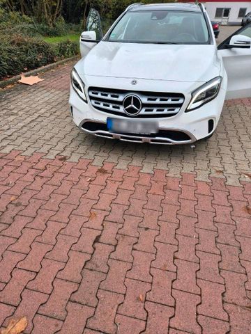 Mercedes-Benz Mercedes GLA