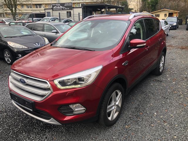 Ford Kuga Titanium/4x4/Navi/Autom./PDC/Klima