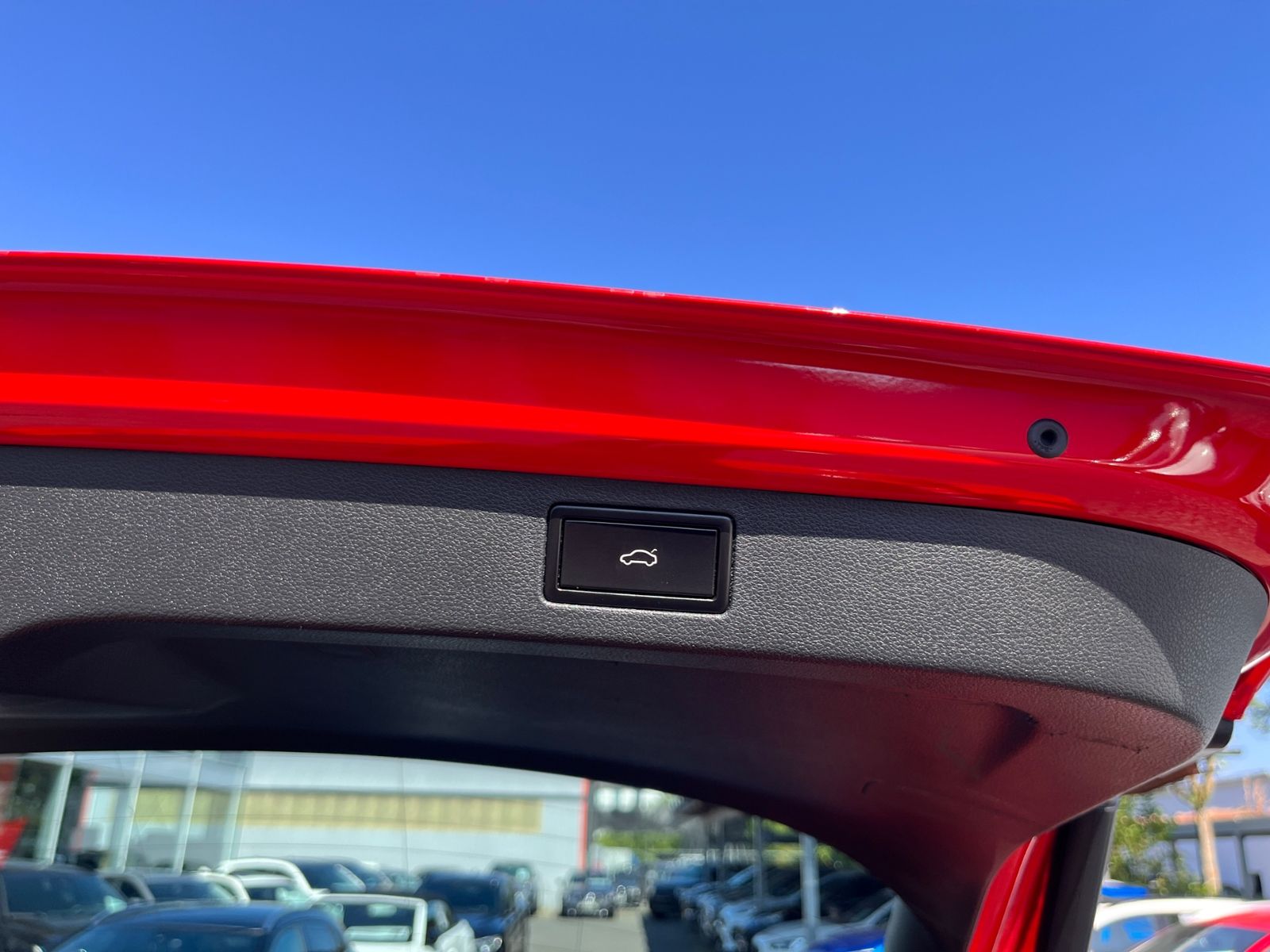 Fahrzeugabbildung SKODA KAMIQ  Monte Carlo PANO ACC KAM LED