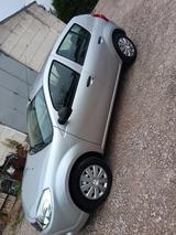 Dacia Sandero 1.4 wenig Kilometer, Scheckheft - Dacia Sandero mit Benzin-Antrieb: Limousine, 1.4