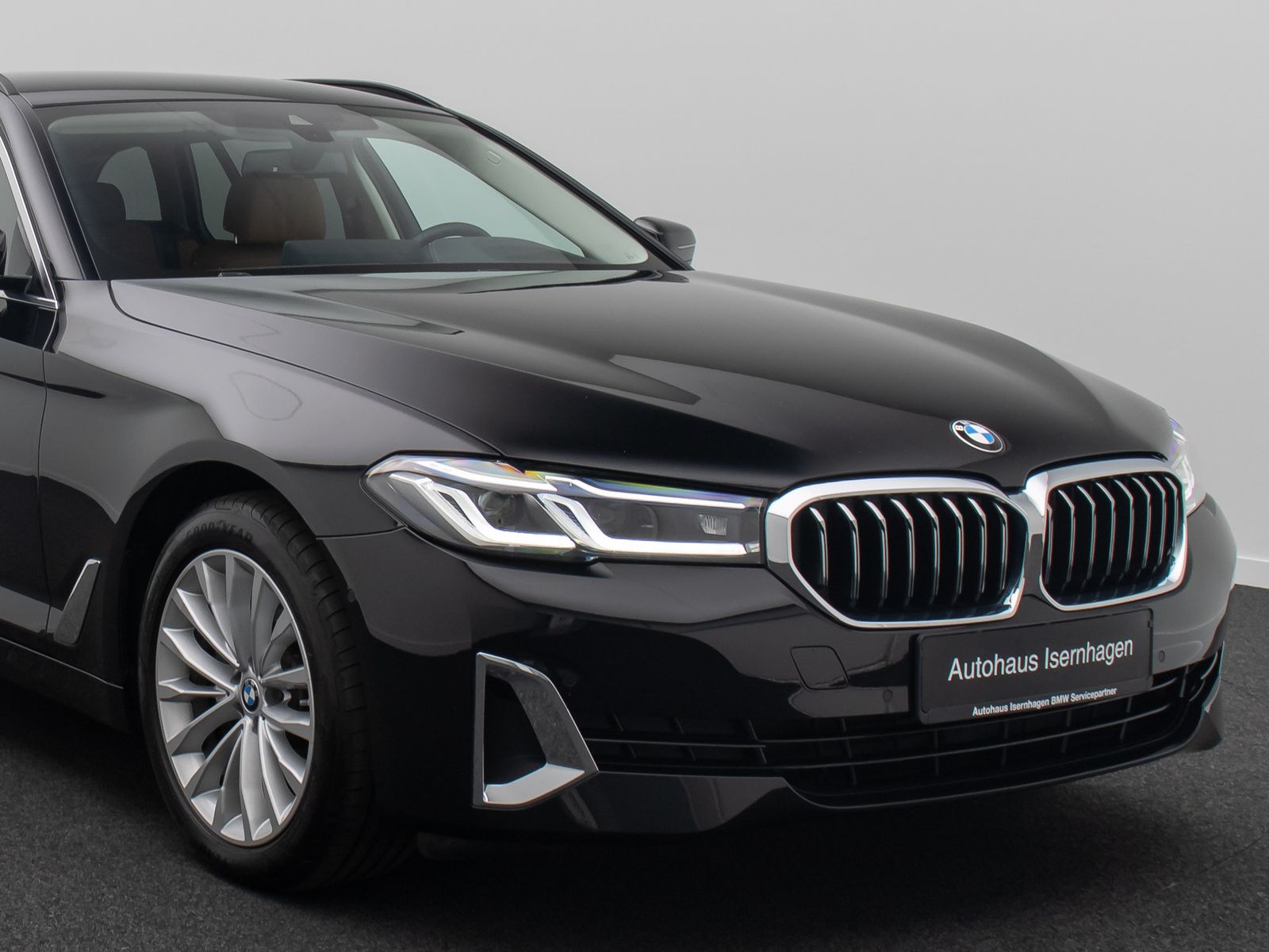 Fahrzeugabbildung BMW 520d xD Luxury Line DAB HUD Kamera Laser Komfort