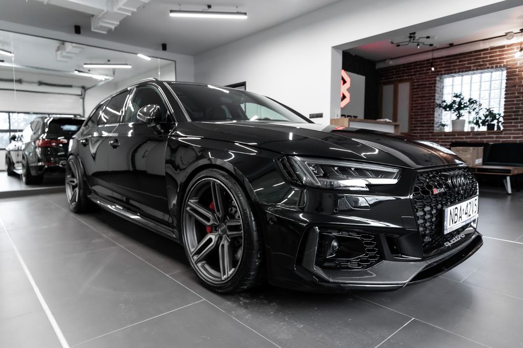Image of Audi RS4