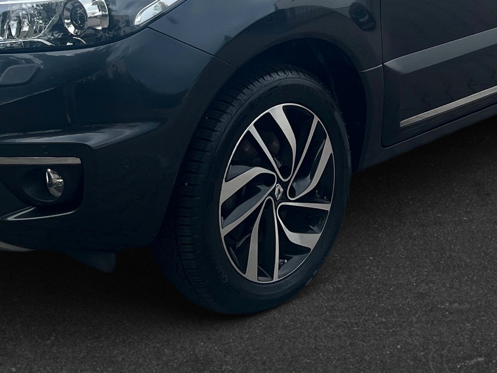Renault Koleos dCi 175 FAP 4x4 Night and Day – Bild 7