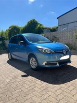 Renault Scenic Limited ENERGY TCe 130 Start & Stop L... - gebrauchte Renault Scenic aus dem Jahr 2015