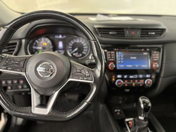 Fotografie des Nissan X-Trail 1.6 dCi Xtronic Tekna