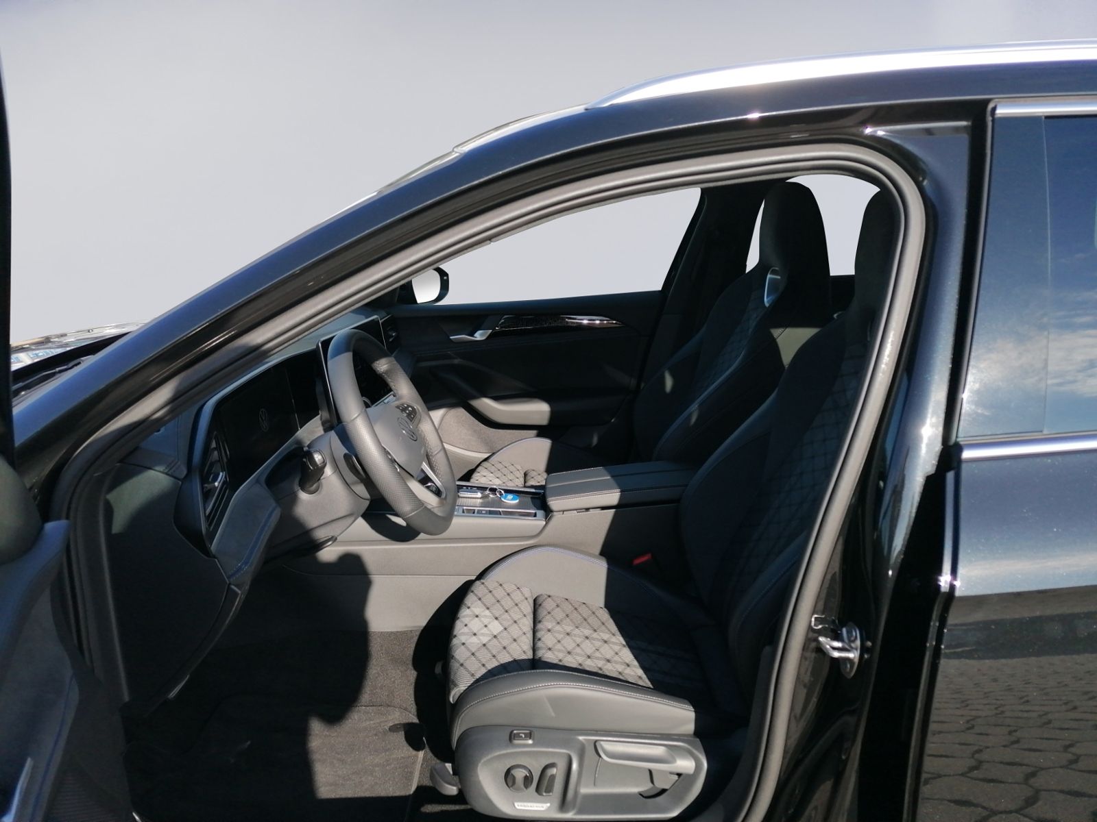 Passat Variant R-Line 2.0 TDI 4MO DSG MATRIX+PAN