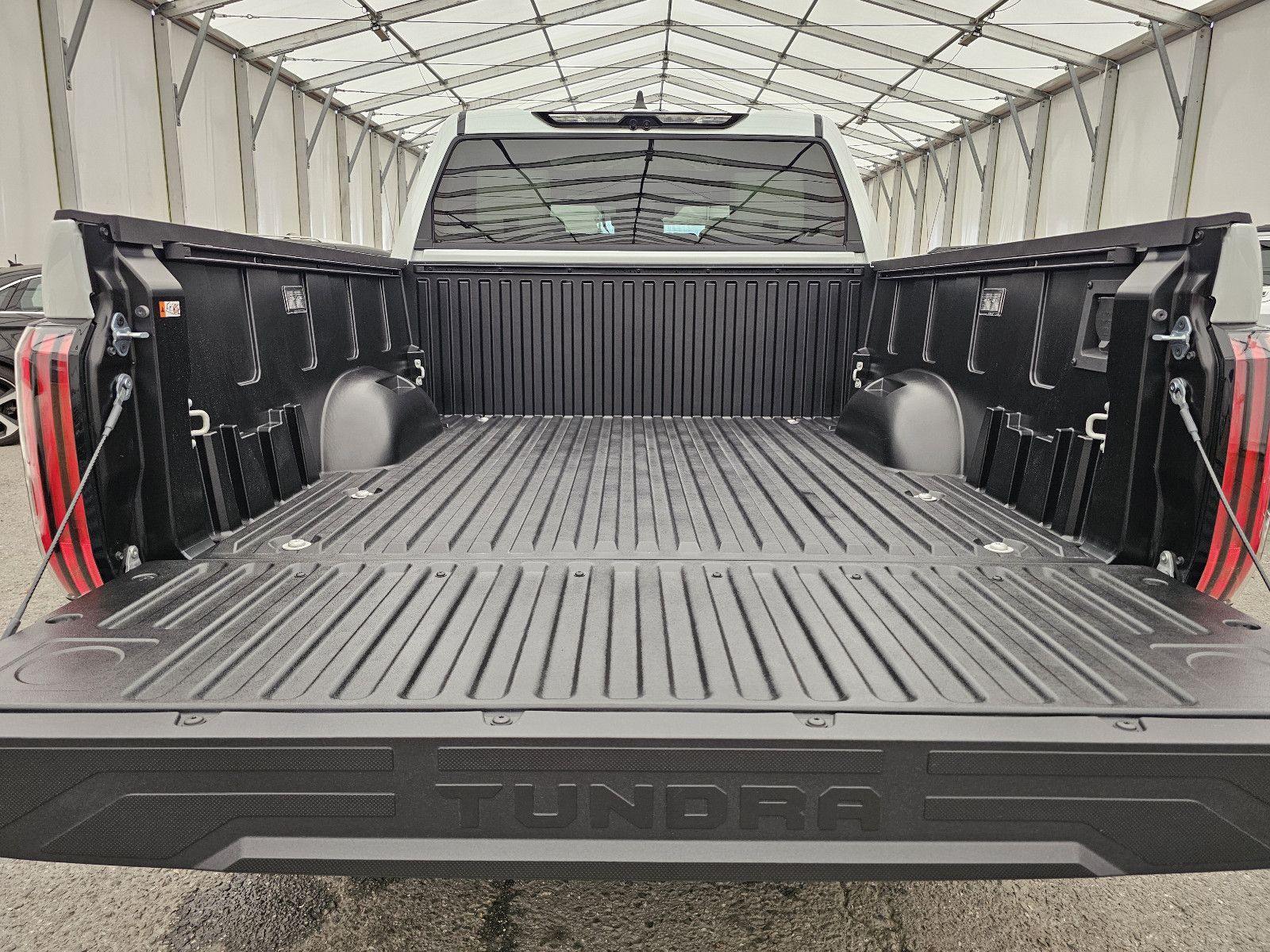 Fahrzeugabbildung Toyota Tundra Capestone T1: 74.000 EURO ! Stock !!!!!!!