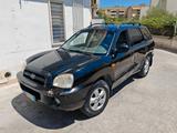Hyundai Santa Fe 2.0 4WD *PERFETTAMENTE MARCIANT - Hyundai SANTA FE mit Diesel-Antrieb: Geländewagen, 2.0