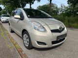 Toyota Yaris SOL 1.HAND+AUT +LÜCKENLOSE SERVICEHISTORIE - Toyota Yaris: Gold