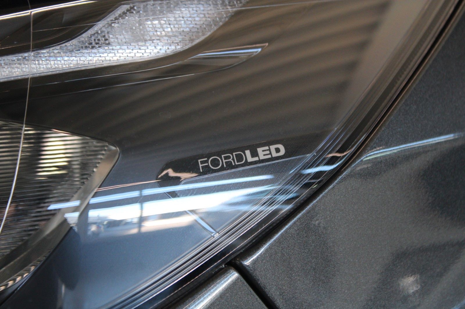 Fahrzeugabbildung Ford Transit Custom Bürstner COPA L1 Titanium MARKISE