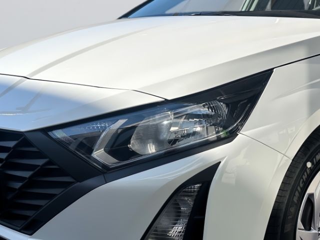 Fahrzeugabbildung Hyundai i20 FL (MY25) 1.2 Select Navi Kamera Einparkhilf